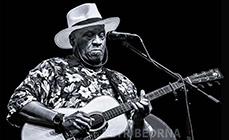 1 položka z fotogalerie, malé (thumbnail) ukázkové foto. Hudba tuzemská i zahraniční